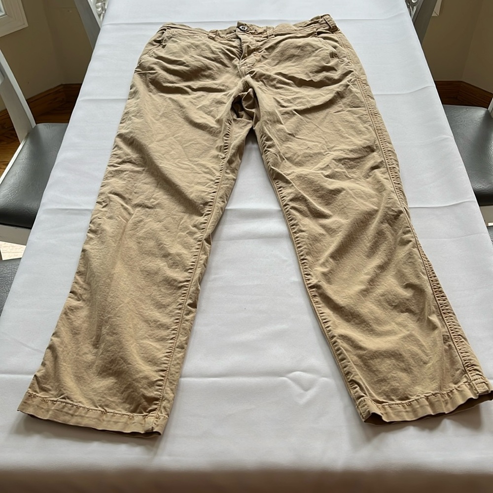 American Eagle original straight khakis!
